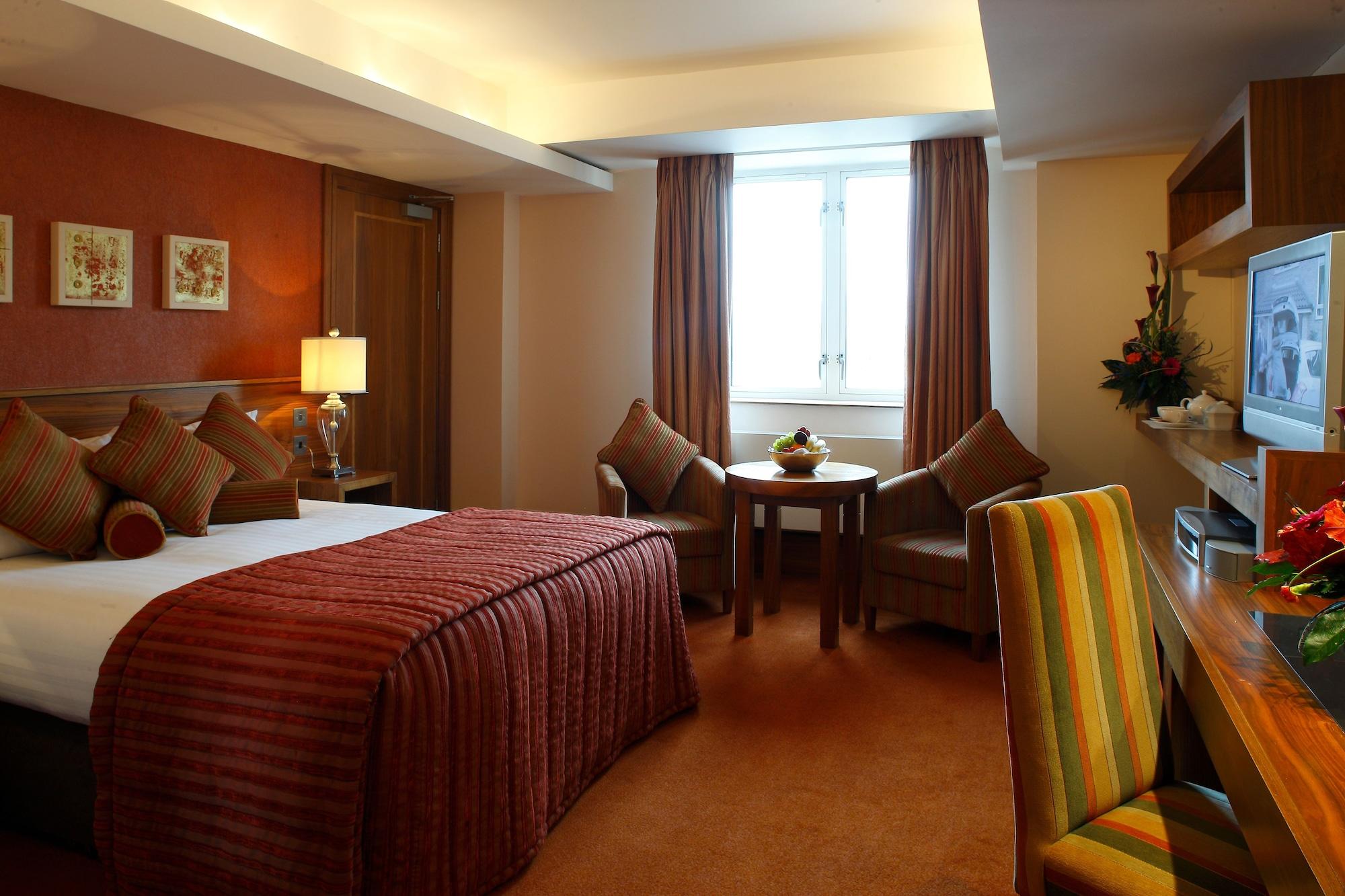 Tullamore Court Hotel ภายนอก รูปภาพ