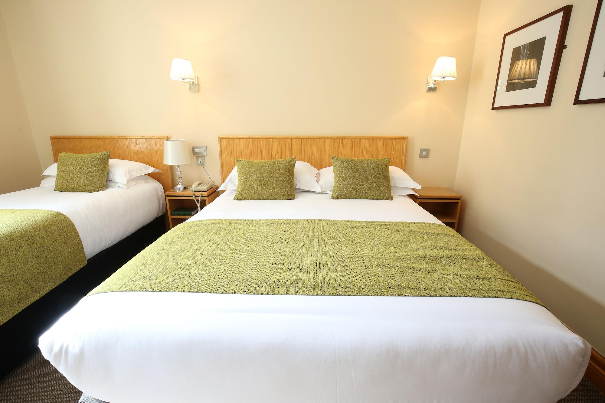 Tullamore Court Hotel ภายนอก รูปภาพ