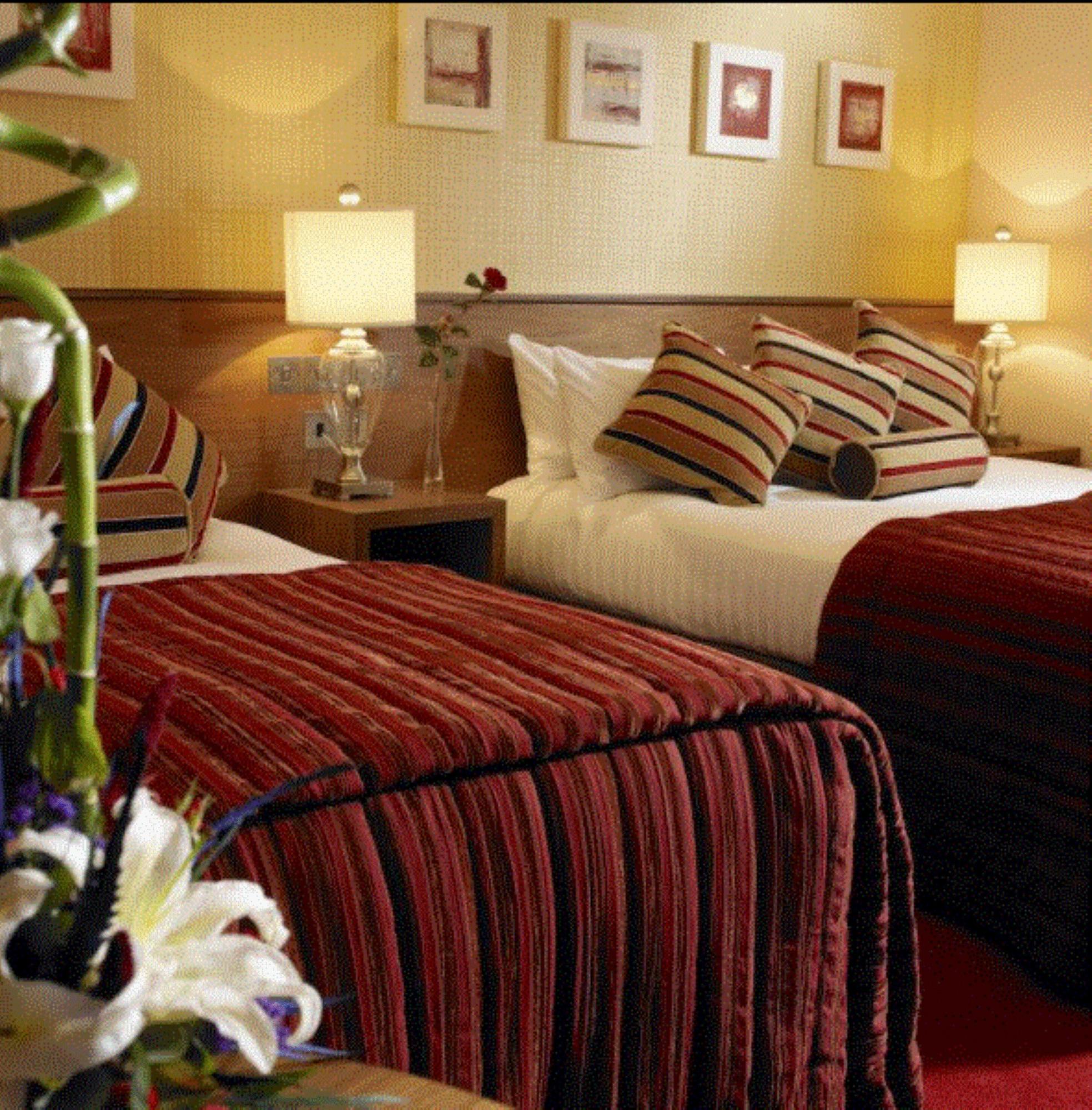 Tullamore Court Hotel ภายนอก รูปภาพ