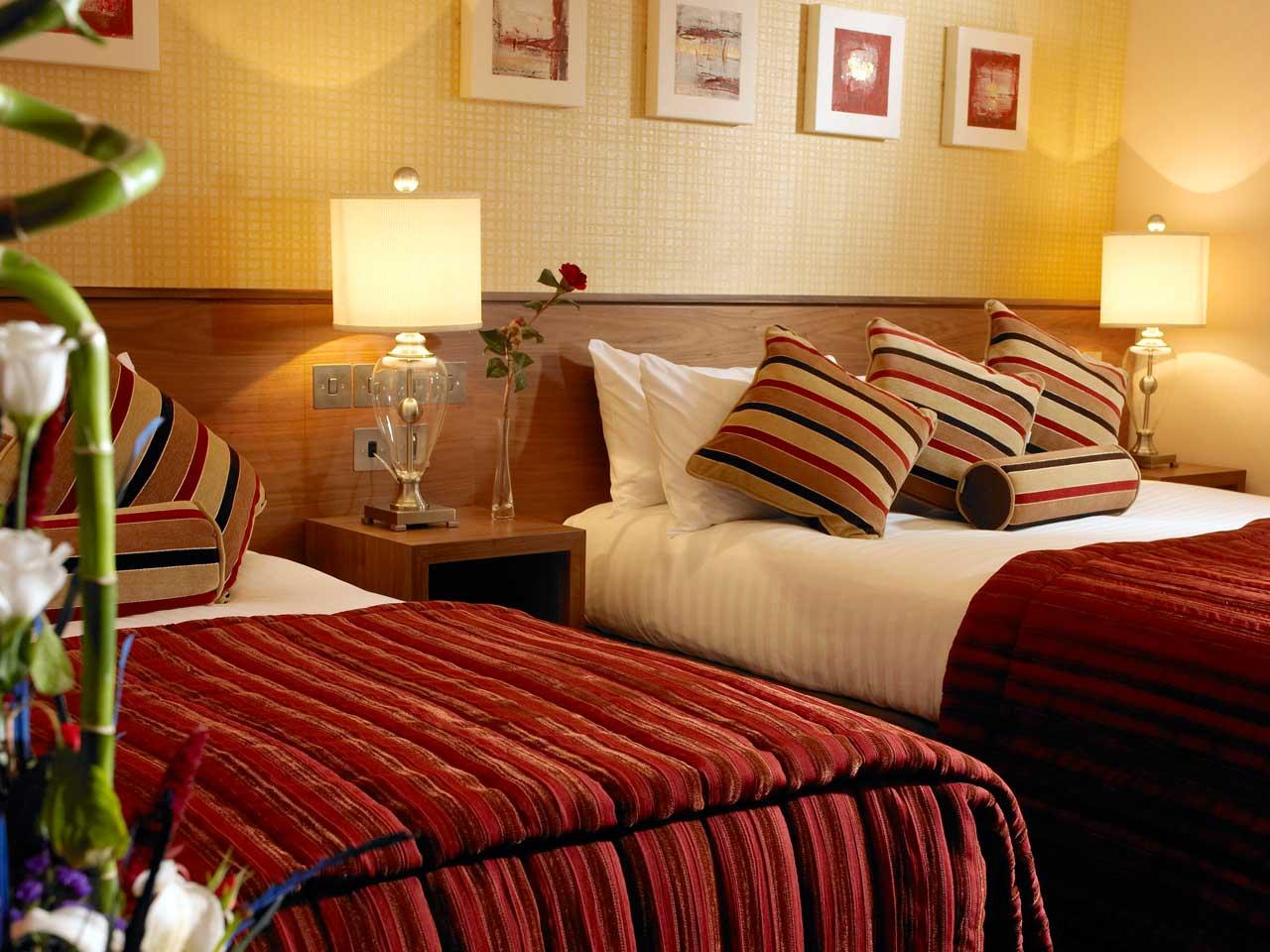 Tullamore Court Hotel ภายนอก รูปภาพ
